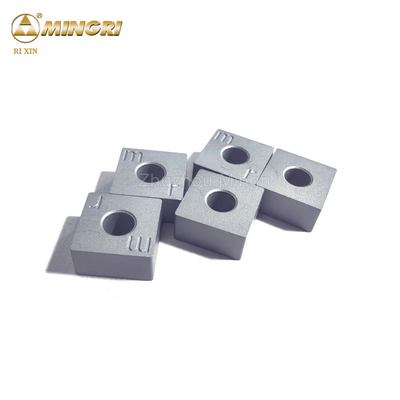 Piedra de corte de la cadena de la sierra insert Carburo de tungsteno / Carburo de cemento / material Widia con alto rendimiento